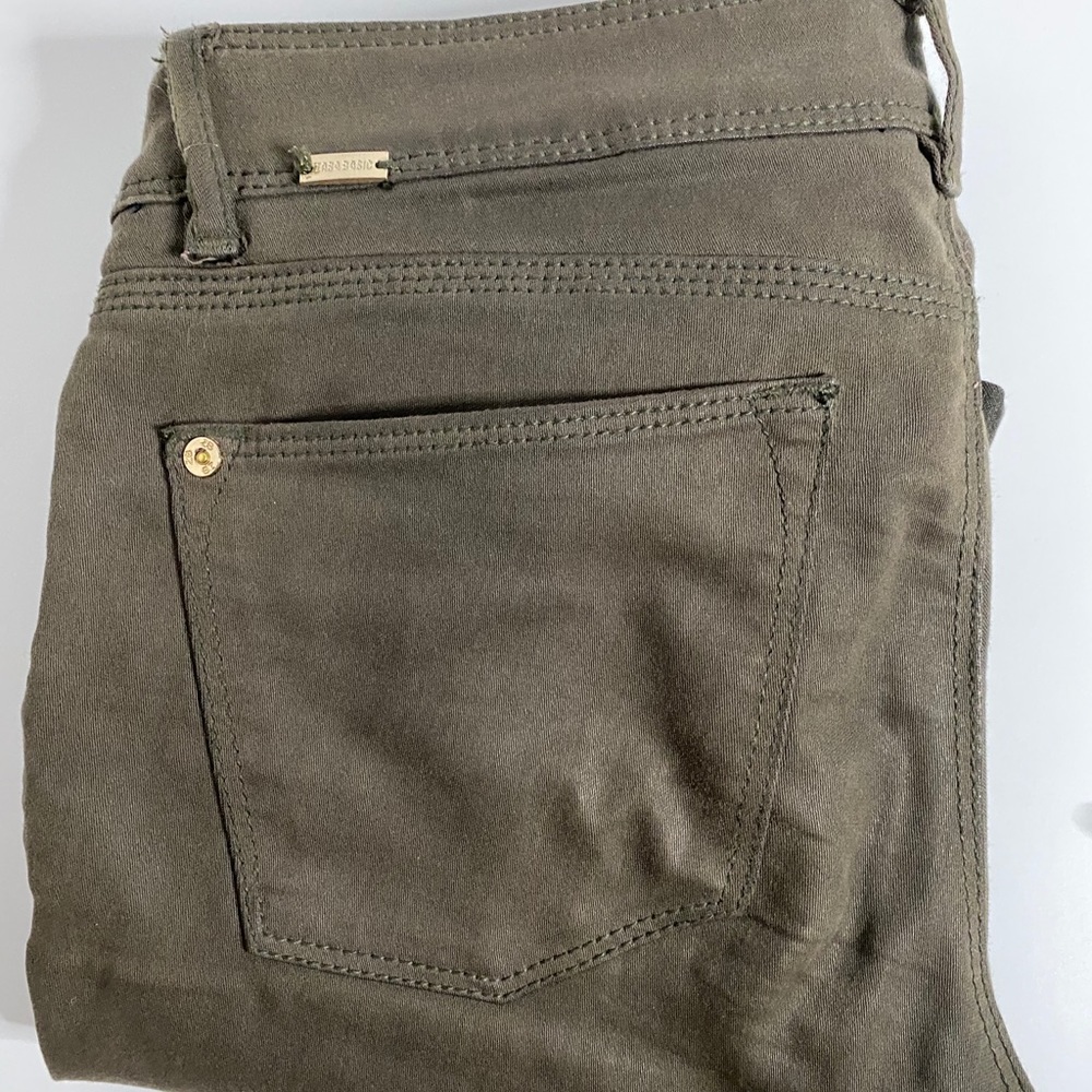 Stylish skinny jeans from Zara